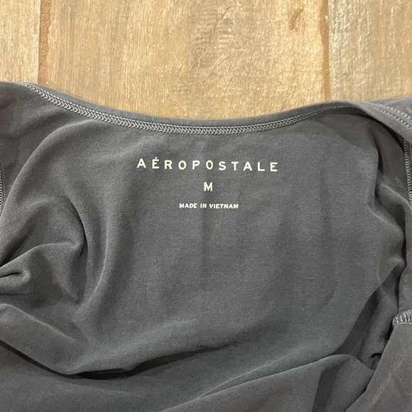 Cropped Tank Top - Picture 3 of 3